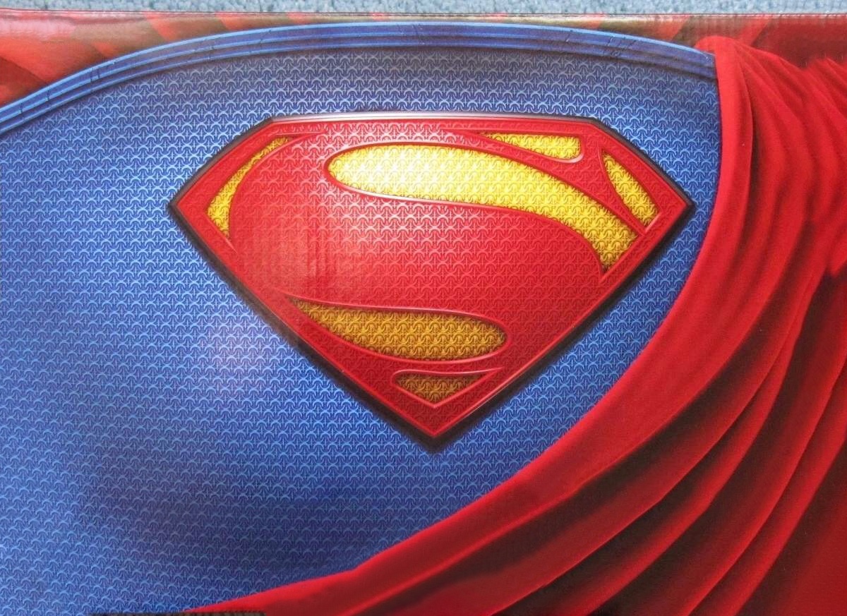 “O Homem de Aço” encontra “Superman” no ritmo da bateria 3