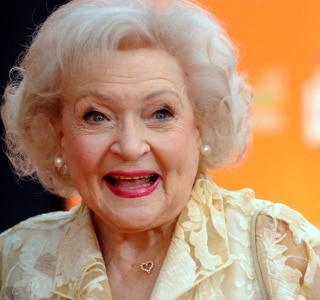 Atriz e comediante Betty White morre aos 99 anos 7